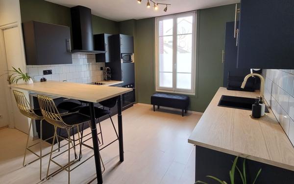 Appartement à louer    3 pièces • 98,70 m2 Châlons-en-Champagne