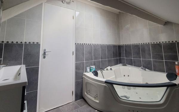 Appartement à louer    3 pièces • 98,70 m2 Châlons-en-Champagne