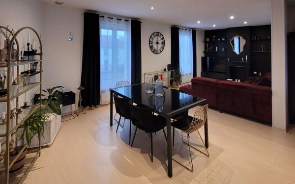Appartement à louer    3 pièces • 98,70 m2 Châlons-en-Champagne