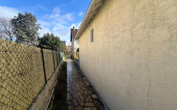 Maison à vendre    4 pièces • 85,40 m2 Le Blanc-Mesnil