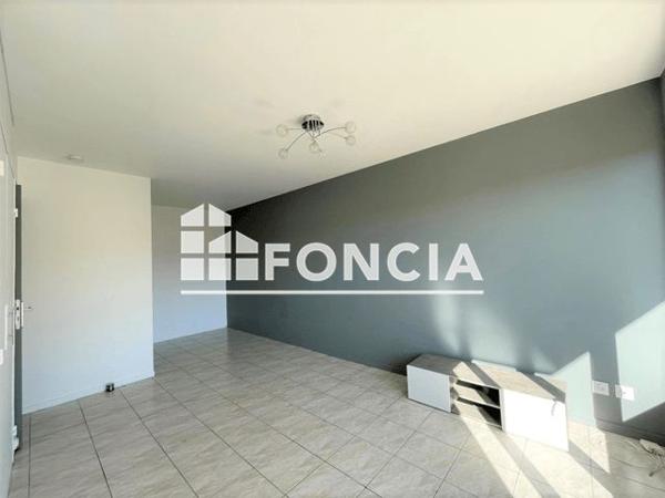 Location Studio 31 m² - RUE DU PARC Evreux 27000