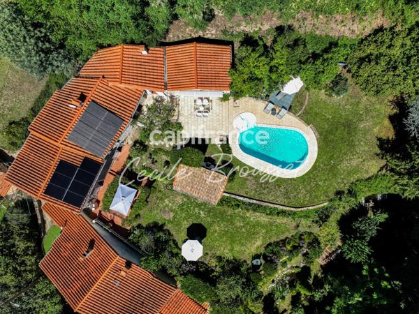 Maison de caractère à vendre 7 pièces SAINT LAURENT DE CERDANS (66)