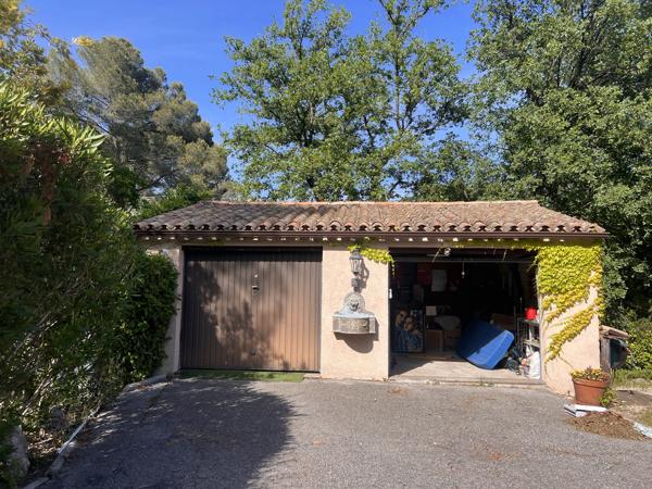 COUP DE CŒUR – Villa de charme avec piscine au calme absolu à Peymeinade