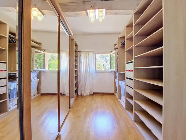 COUP DE CŒUR – Villa de charme avec piscine au calme absolu à Peymeinade