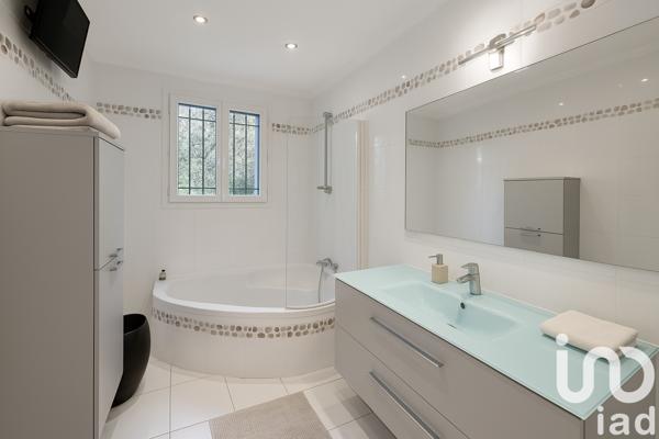 Maison à vendre 8 pièces 180 m² Mougins