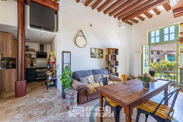 Appartement de caractère avec jardin, au coeur d’un village préservé