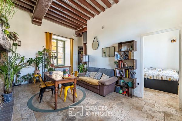 Appartement de caractère avec jardin, au coeur d’un village préservé