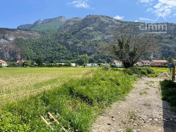 Appartement 2 pièces de 55 m² entièrement rénové en 2025 avec jardin de 110 m²