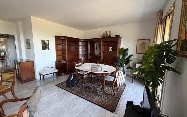 Appartement à louer    3 pièces • 93 m2 Cagnes-sur-Mer