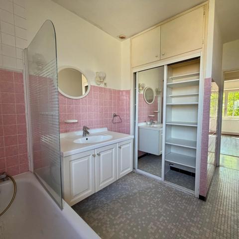 Grande maison familiale lumineuse – 177 m² – 6 chambres – Terrain arboré de 852 m²