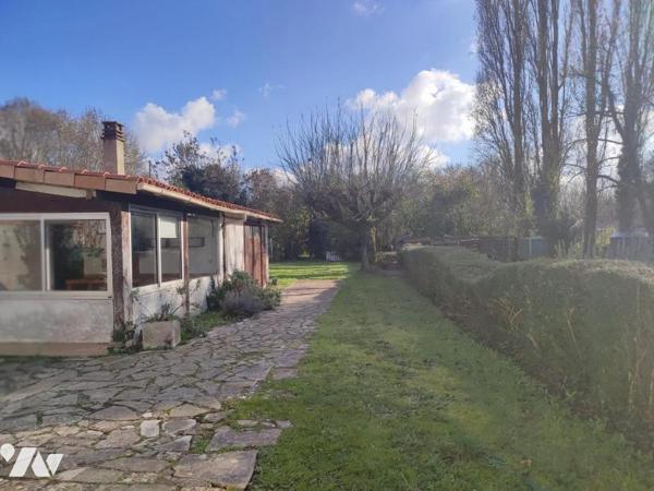 AU COEUR DU MARAIS avec vue sur La Sèvre