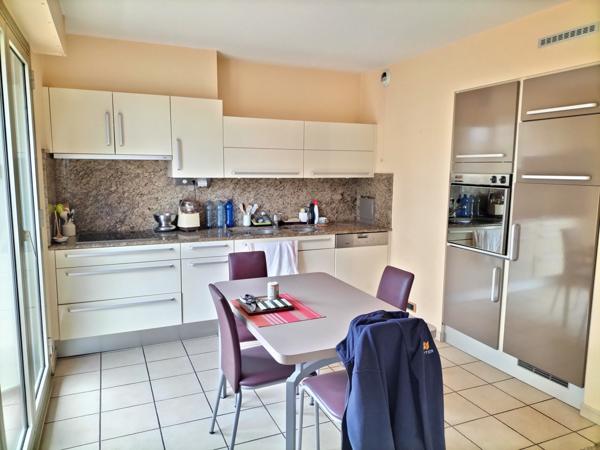 Appartement 4 pièce(s) 2 chambre(s) 97.3 m²