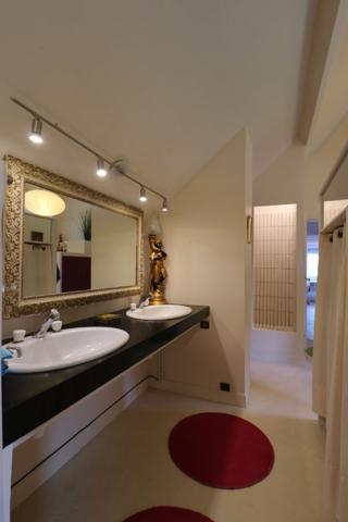 Maison 5 pièces 196.57 m2