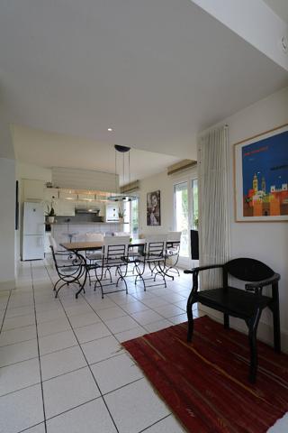 Maison 5 pièces 196.57 m2