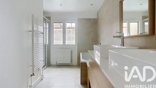 Maison à vendre 6 pièces 143 m² Nanterre