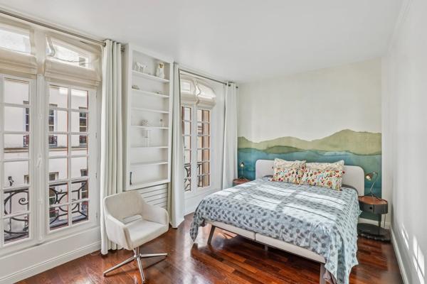 Appartement Paris 7 e - SAINT-THOMAS-D'AQUIN