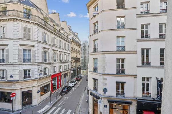 Appartement Paris 7 e - SAINT-THOMAS-D'AQUIN