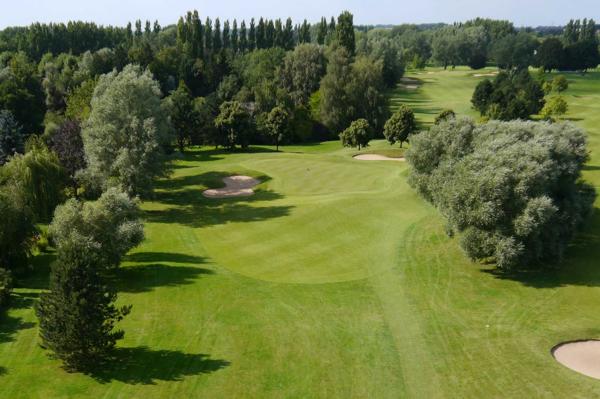 Tout dernier terrain constructible 1er rang golf