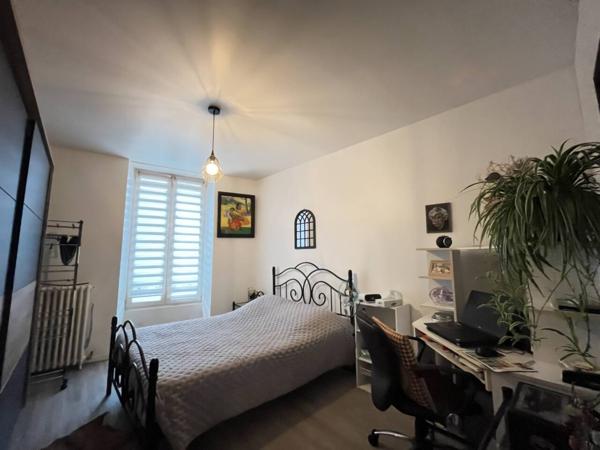 Immeuble à vendre 9 pièces de 206 m²