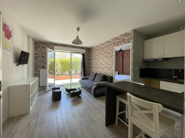 Appartement
         2 pièces
        - 35 m² 134 900 € *