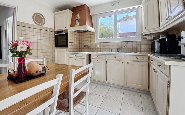 Maison à vendre    4 pièces •  La Rochelle