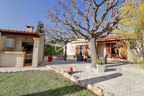 Idéal famille : grande maison avec suite parentale, piscine et grand terrain à Barillargue ! !