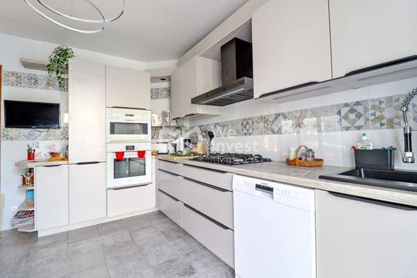 Idéal famille : grande maison avec suite parentale, piscine et grand terrain à Barillargue ! !