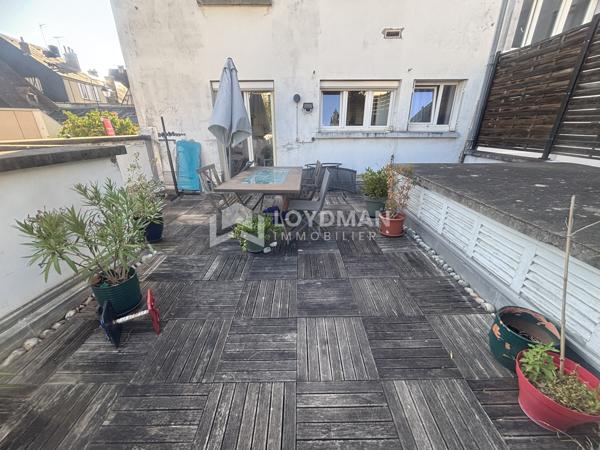 Appartement T3 bis 60,5 m² au 1er étage avec terrasse. vendu loué