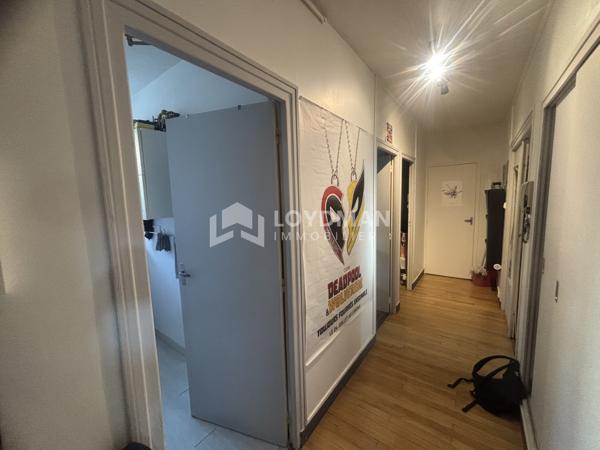 Appartement T3 bis 60,5 m² au 1er étage avec terrasse. vendu loué