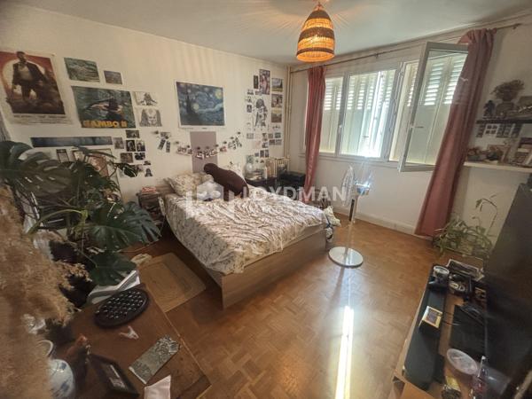 Appartement T3 bis 60,5 m² au 1er étage avec terrasse. vendu loué