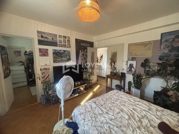 Appartement T3 bis 60,5 m² au 1er étage avec terrasse. vendu loué