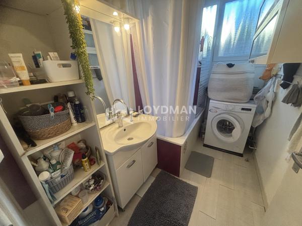 Appartement T3 bis 60,5 m² au 1er étage avec terrasse. vendu loué