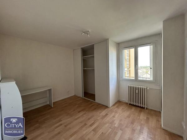 Appartement à vendre 4 pièces 68.66m² Châteaudun (28200)