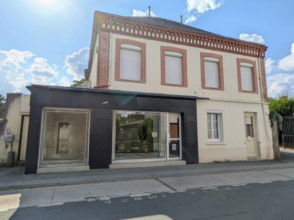 Maison à vendre 359m² - LA TOURLANDRY (49)