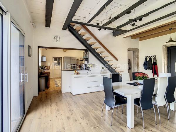 Maison  de village 250 m2