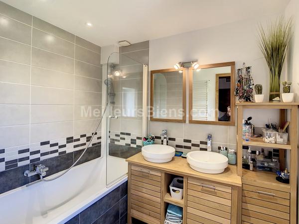 Maison  de village 250 m2