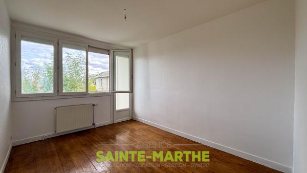 Niort, appartement 3 chambres, balcon, garage. Niort (79000)