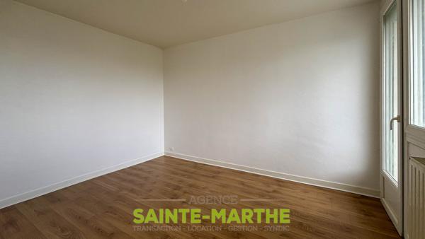 Niort, appartement 3 chambres, balcon, garage. Niort (79000)
