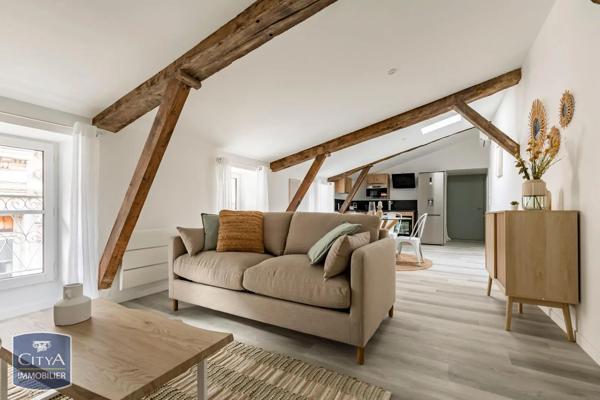 Appartement à louer 2 pièces 50.06m² Niort (79000)