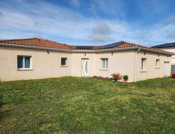 Maison L Isle Jourdain 4 pièce(s) 110 m2