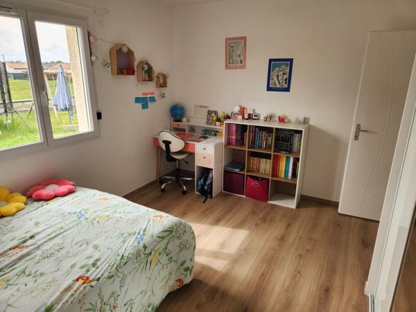 Maison L Isle Jourdain 4 pièce(s) 110 m2
