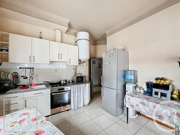 Immeuble à vendre  486 m2 ILLE SUR TET - 66