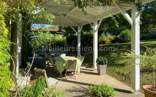 AUCH, maison 200m2 sur parc de 5000m2 - Piscine + 3 dépendances