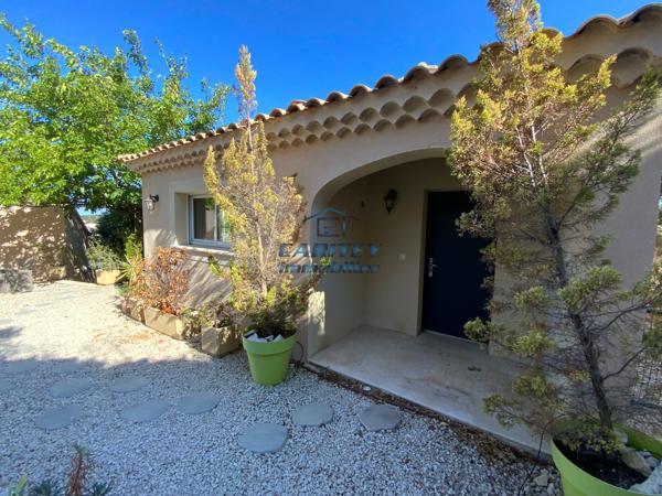 VILLA D'ARCHITECTE AVEC PISCINE A VILLENEUVE-LES-AVIGNON