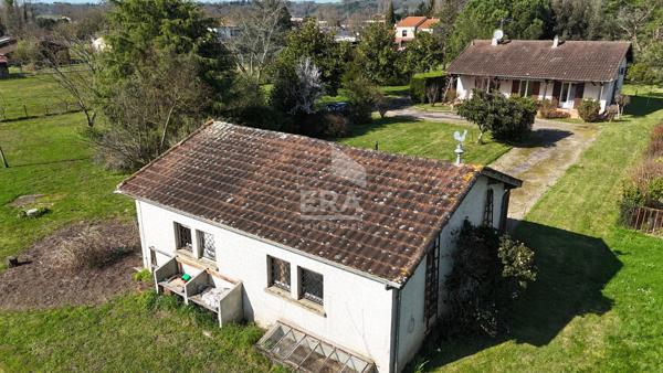 Maison familiale avec une dépendance aux multiples possibilités