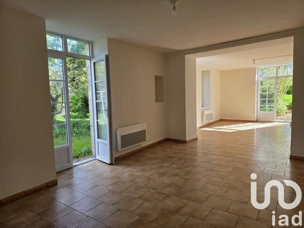 Maison rustique 7 pièces de 202 m² à Rouillac (16170)