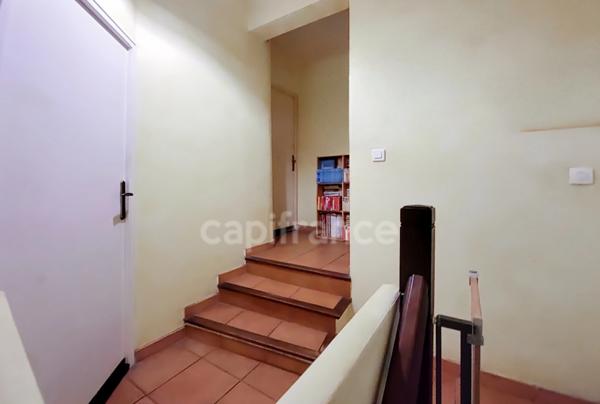 Maison à vendre 5 pièces MALLEMORT (13)