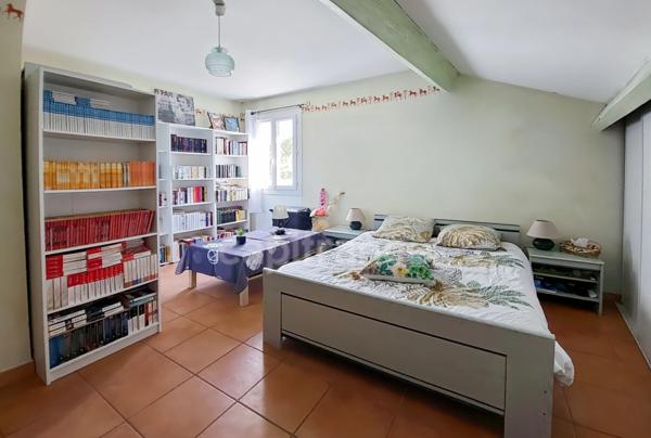 Maison à vendre 5 pièces MALLEMORT (13)