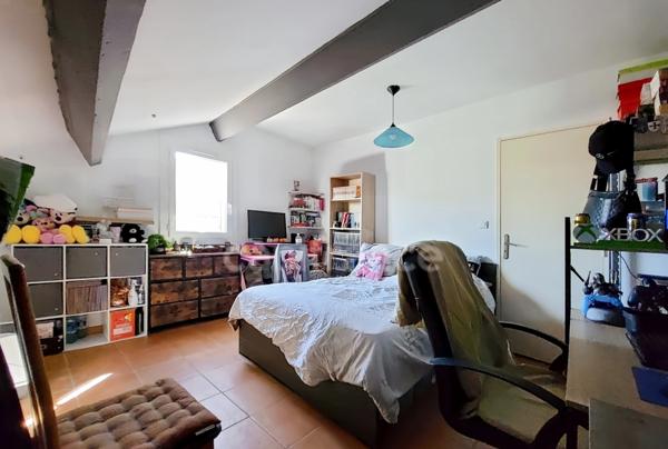 Maison à vendre 5 pièces MALLEMORT (13)