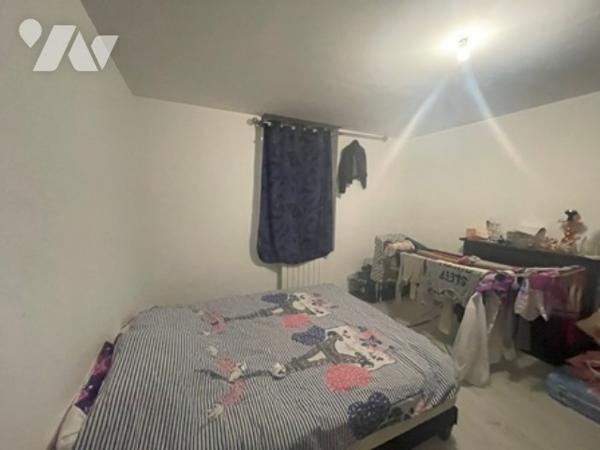 UN IMMEUBLE A USAGE MIXTE